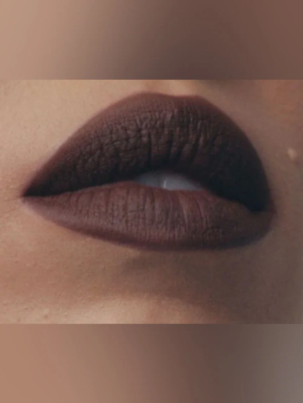 FENTY VELVET LIQUID LIPSTICK— RICH CHOCOLATE BROWN BREAD WINN'R 05